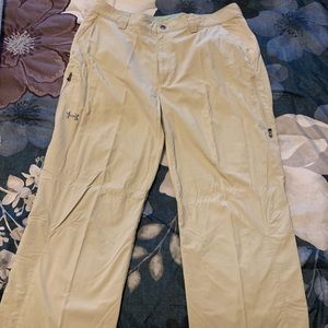 Men’s UnderArmour pants